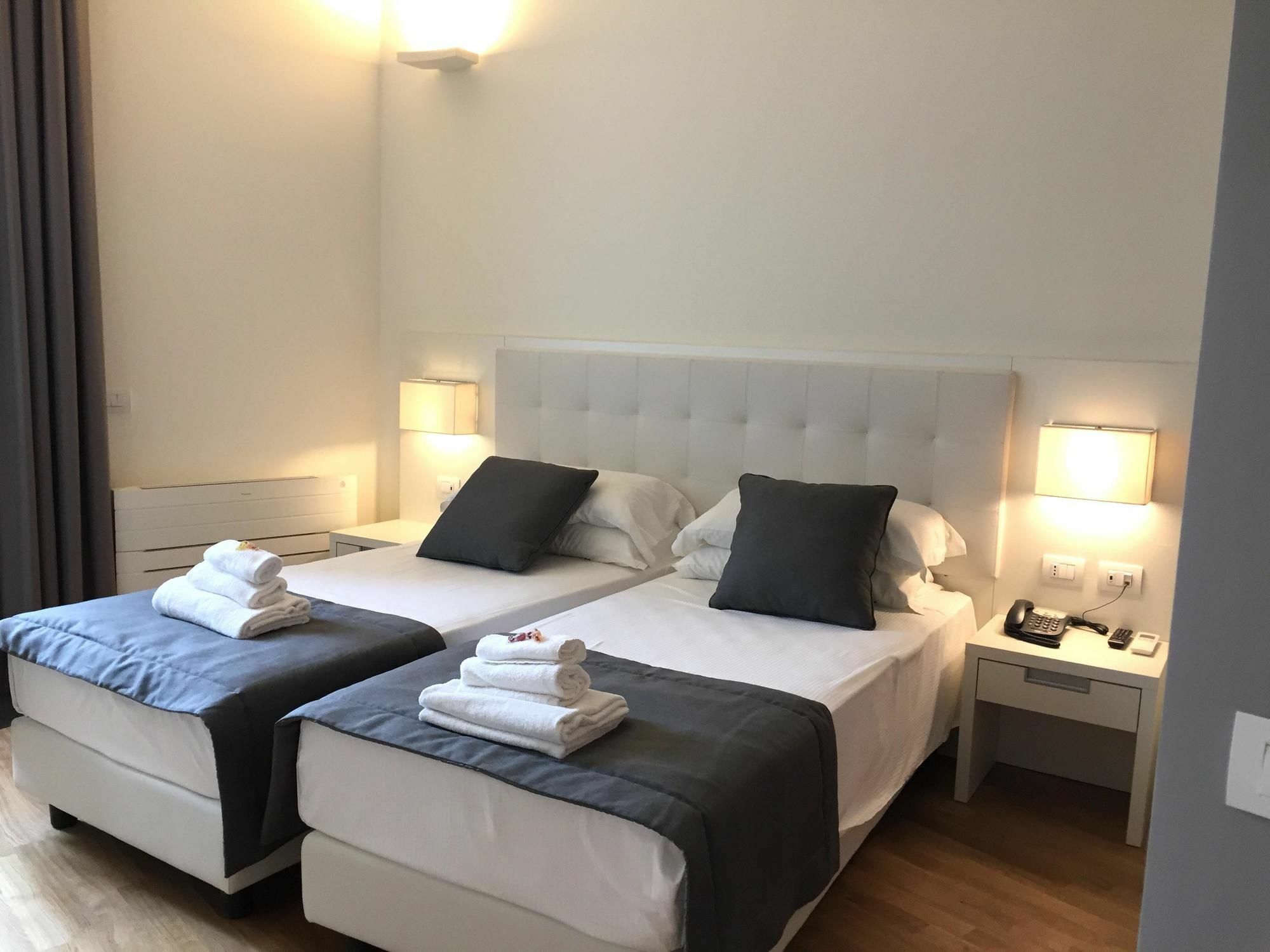 Numero 21 Luxury Guest House Рим Екстериор снимка