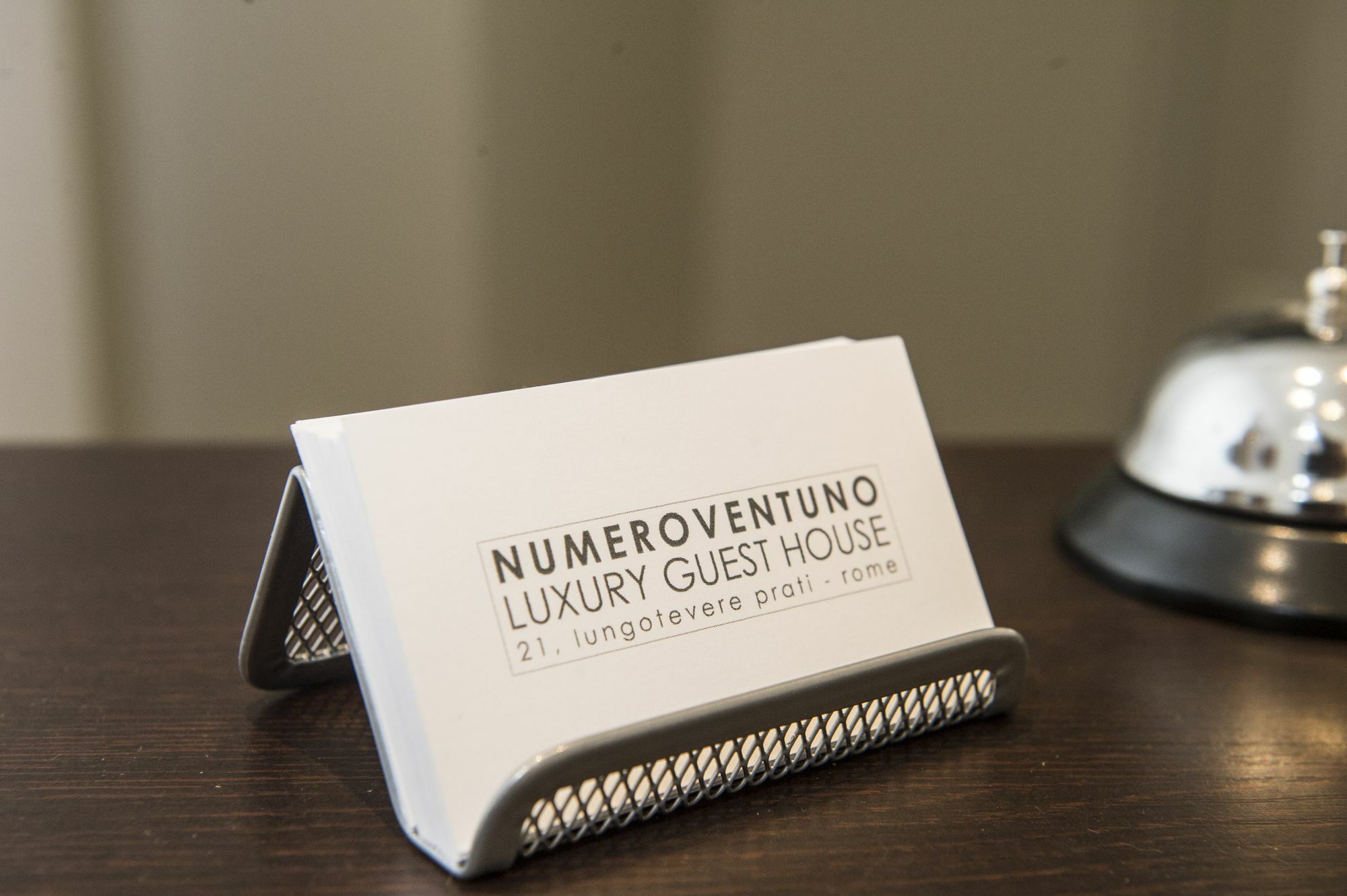 Numero 21 Luxury Guest House Рим Екстериор снимка