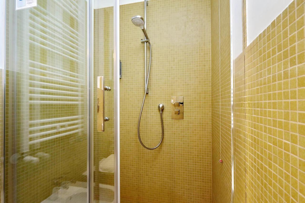 Numero 21 Luxury Guest House Рим Екстериор снимка