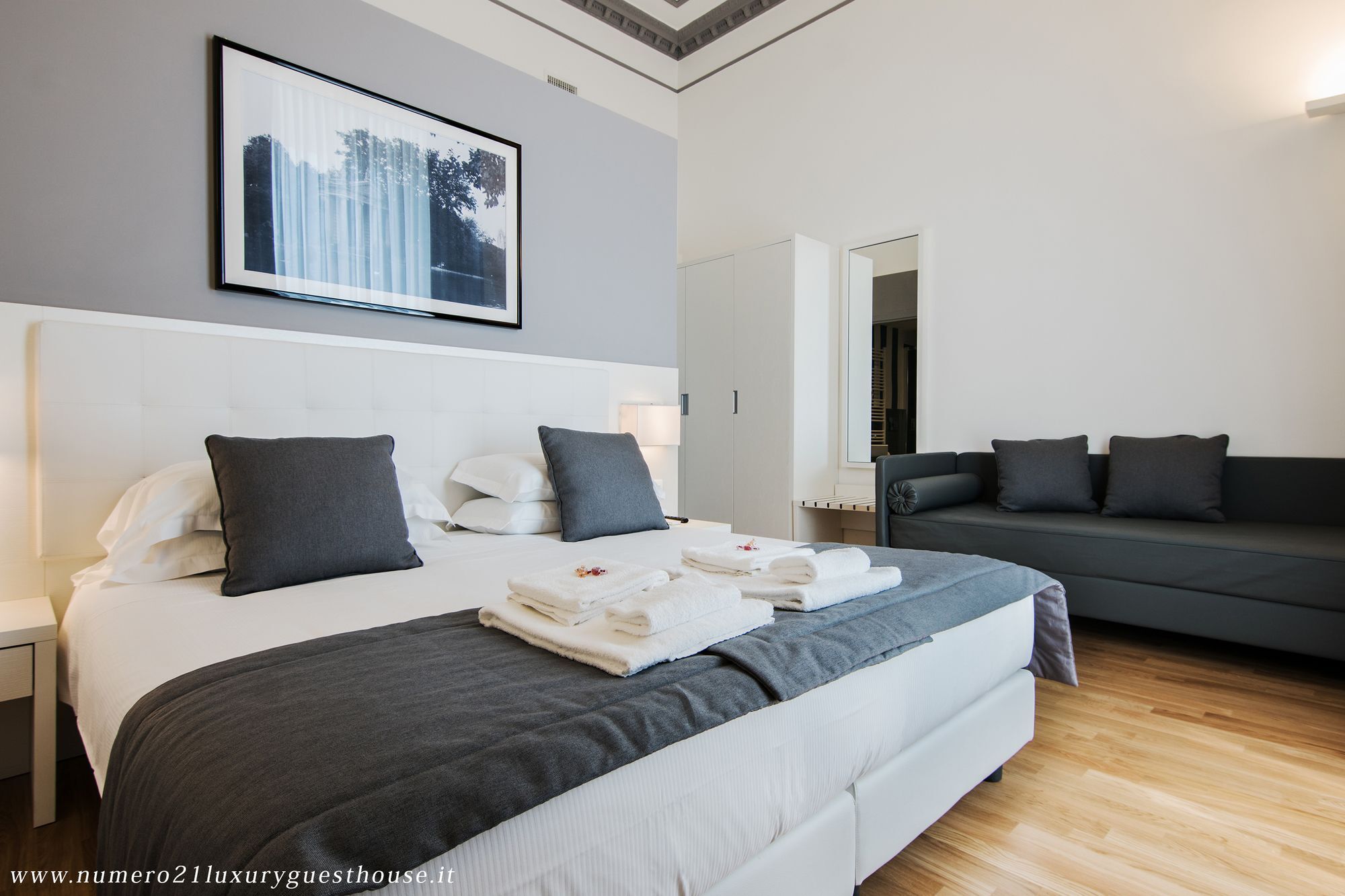 Numero 21 Luxury Guest House Рим Екстериор снимка
